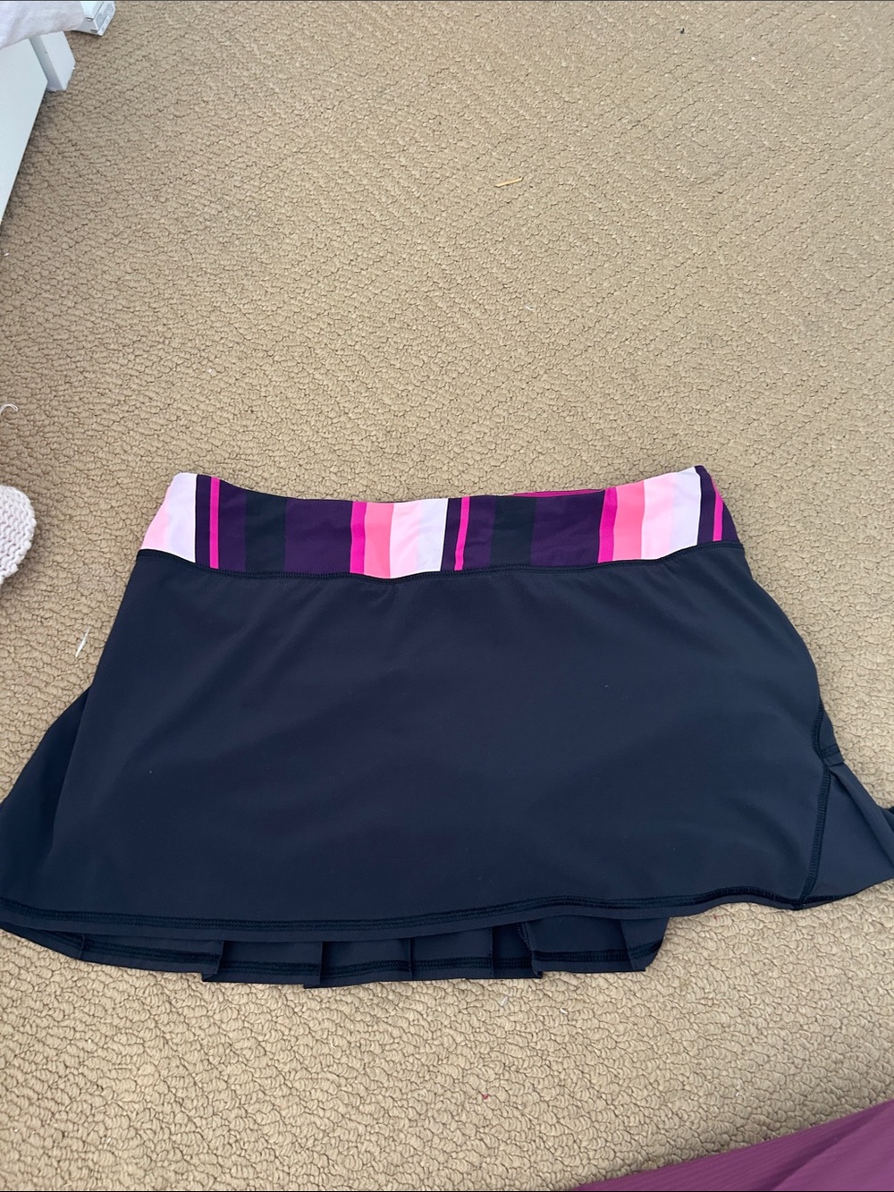 Lululemon women’s skirt
